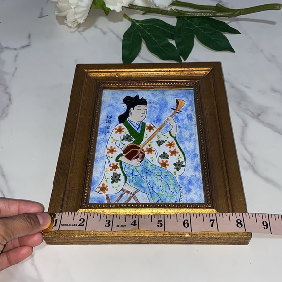 Hand Made Japanese Person Playing Instruments Signed on Gold Tone Wooden Frame - Picture 14 of 17